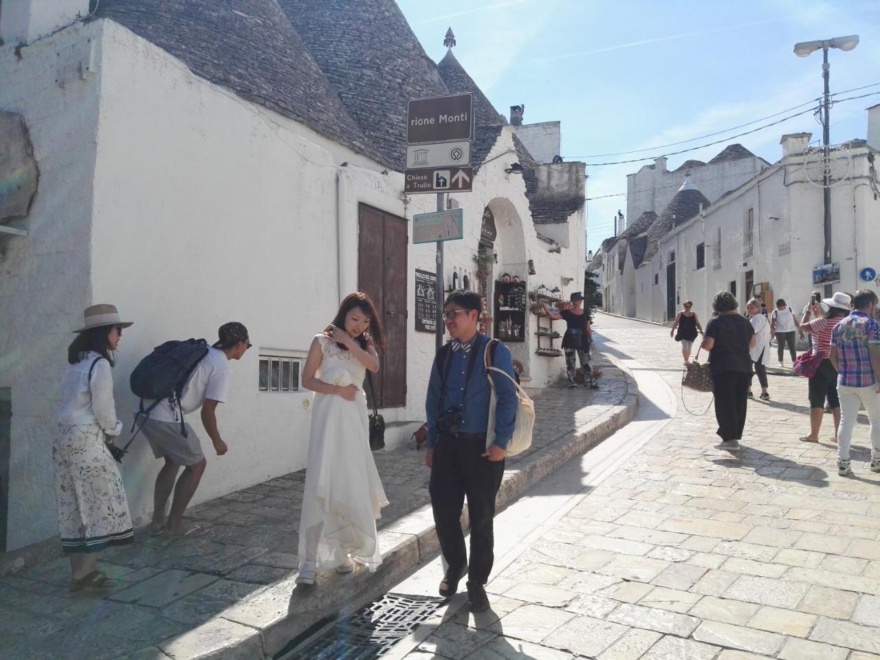 アルベロベッロ Trulli Sciummo Relais Bed & Breakfast エクステリア 写真